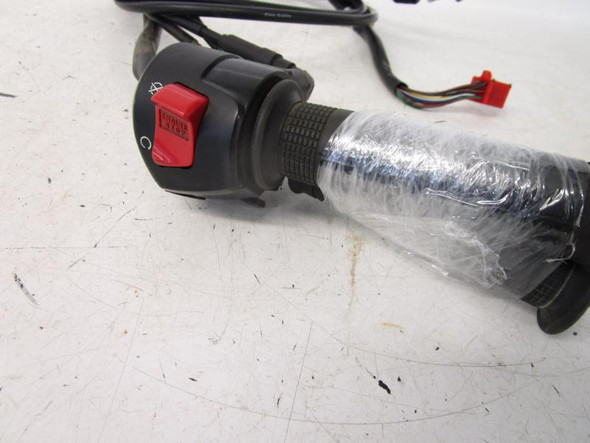 04 Honda FSC 600 D Silverwing Right Handlebar Switch 35013-MCT-681 2002-2004
