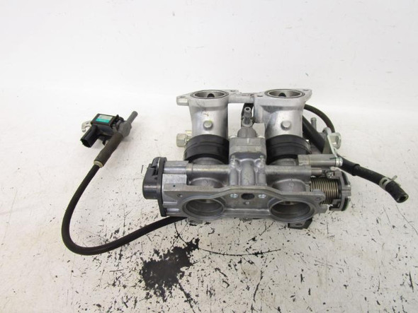 04 Honda FSC 600 D Silverwing OEM Keihin Throttle Body 16400-MCT-681 2002-2007