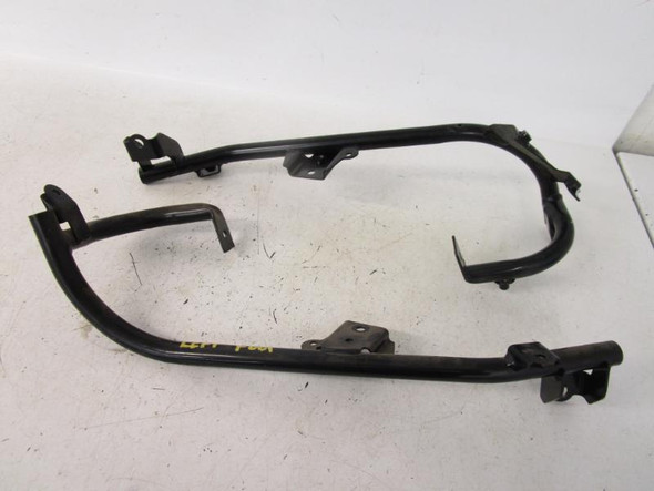 04 Honda FSC 600 D Silverwing Left Right Floor Stay 50610-MCT-020 2002-2013
