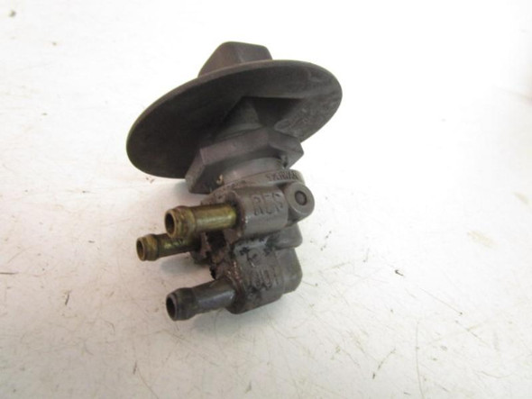 96 Polaris Xpress Xplorer 300 400 Fuel Petcock Shutoff Valve 7052063 1995-1996