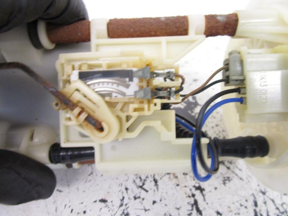 09 Yamaha YFM 700 Grizzly EFI OEM Fuel Pump 3B4-13907-13-00 2007-2015