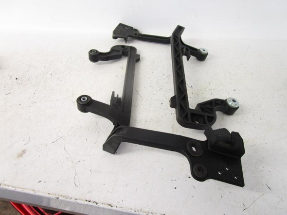 93 Honda ST 1100 Bag Mounts 84260-MT3-003 1991-2002