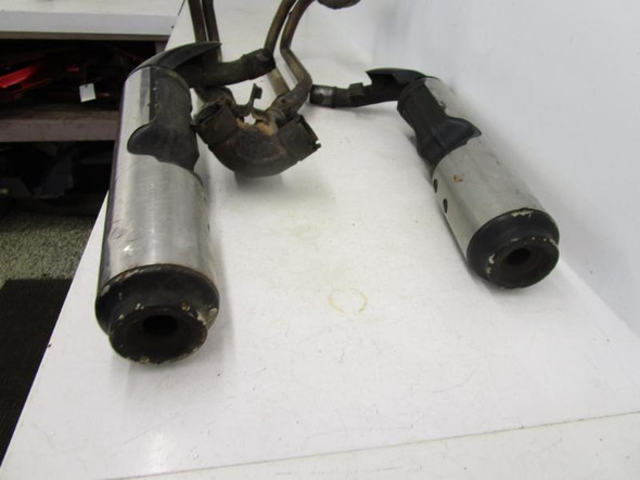 93 Honda ST 1100 Exhaust Head Pipe Muffler 18100-MT3-671 1991-2002