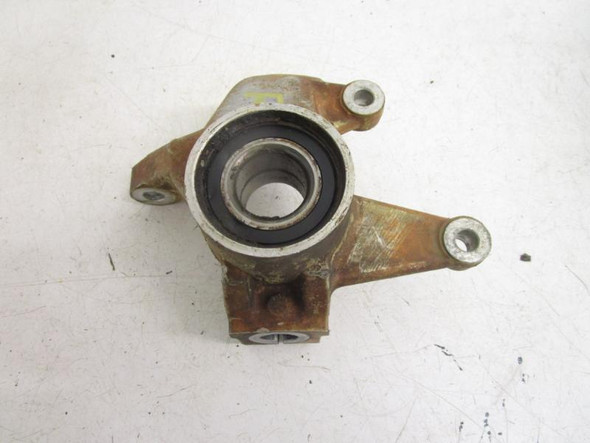 17 Can Am 450 Outlander Right Steering Knuckle 705403308 2015-2025
