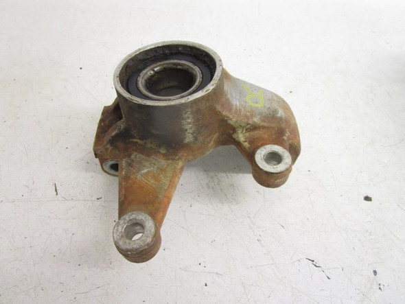 17 Can Am 450 Outlander Right Steering Knuckle 705403308 2015-2025