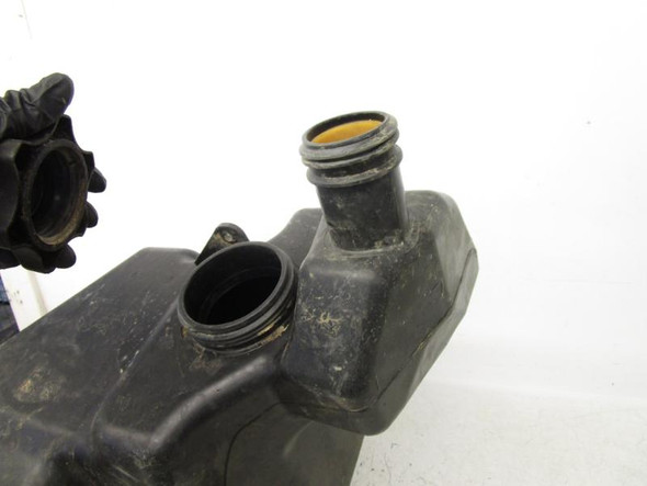 17 Can Am 450 Outlander Gas Fuel Tank 709000799 2017