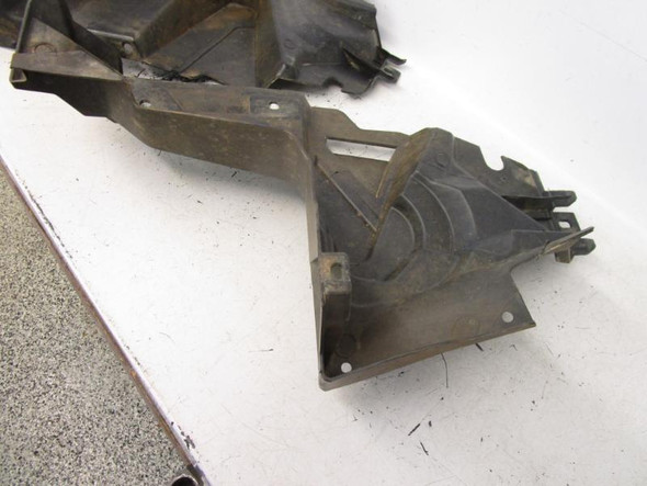 17 Can Am 450 Outlander Inner Fendesr 705017022 2015-2025