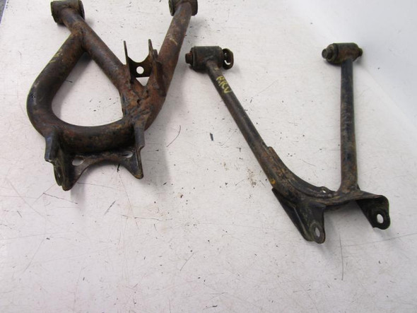 02 Yamaha YFM 660 Grizzly Right Rear A Arms 5KM-2217N-00-00 2002-2008