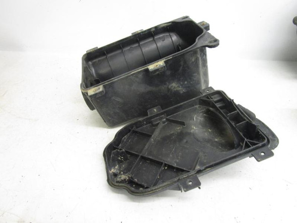 02 Yamaha YFM 660 Grizzly Airbox Housing 5KM-14411-10-00 2002-2008