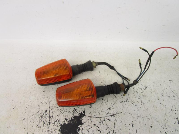 92 Yamaha XJ 600 Seca 2 II Front Turn Signal 1LJ-83310-20-00 1992-1998