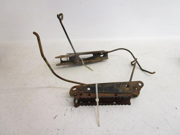 06 Honda TRX 250 Recon TM Footpegs Left Right 50611-HN8-000 2001-2026