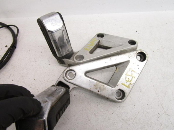 84 Honda VT 700 Shadow Passenger Pegs 50680-ME9-000 1983-1985