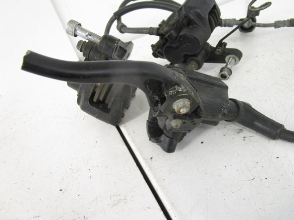 84 Honda VT 700 Shadow Front Brake Calipers Master 45200-ME9-405 1983-1985