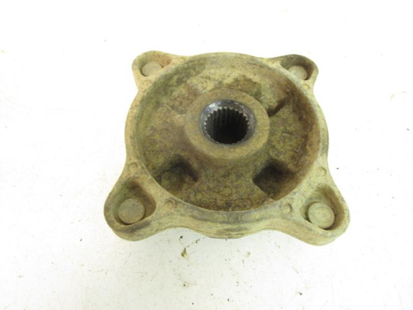 03 04 Polaris Magnum 330 2x4 Rear Left Wheel Hub 5133360 2003-2004