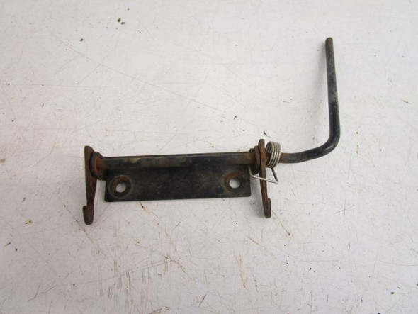 99 Arctic Cat 500 4x4 Seat Latch 1506-056 1996-2001