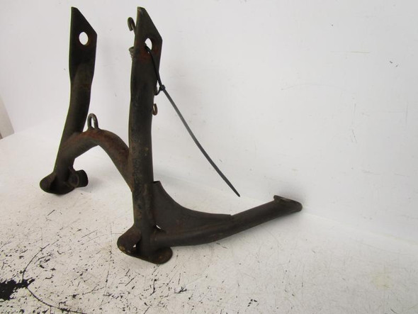 87 Yamaha XV 700 Virago Center Main Stand 42X-27111-00-R4 1986-1997