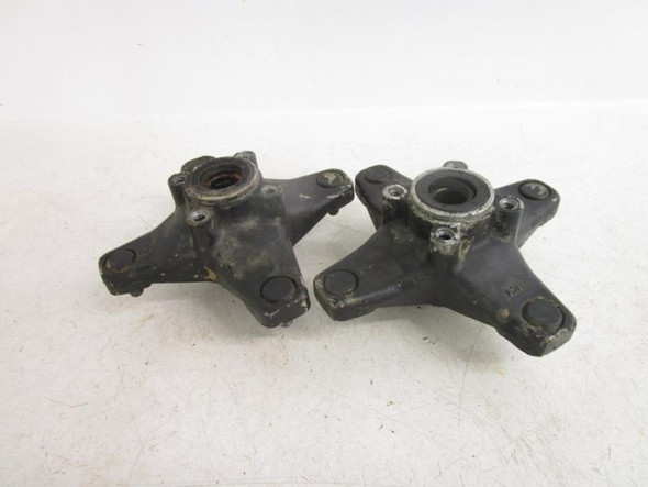 87 Yamaha YFM 350X Warrior Front Wheel Hubs 1UY-25111-02-00 1987-1988