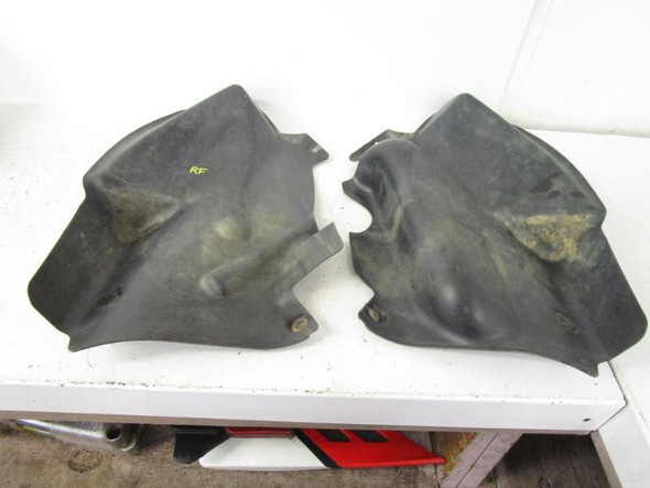 05 John Deere Buck 500 EXT Inner Fender C705000134 2004-2006