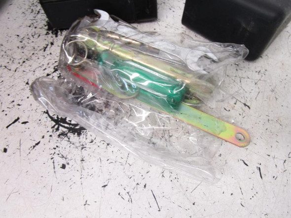 05 John Deere Buck 500 EXT Tool Storage Kit C704700084 2004-2006