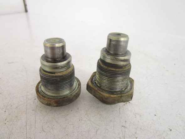 05 John Deere Buck 500 EXT Swingarm Pivot Bolts C706000092 2004-2006