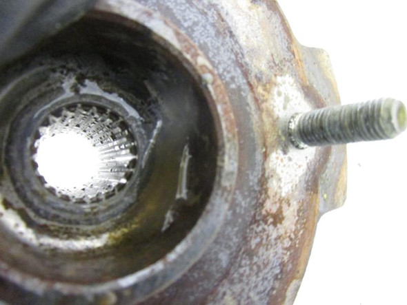 05 John Deere Buck 500 EXT Front Wheel Hub C705500634 2004-2006 #2
