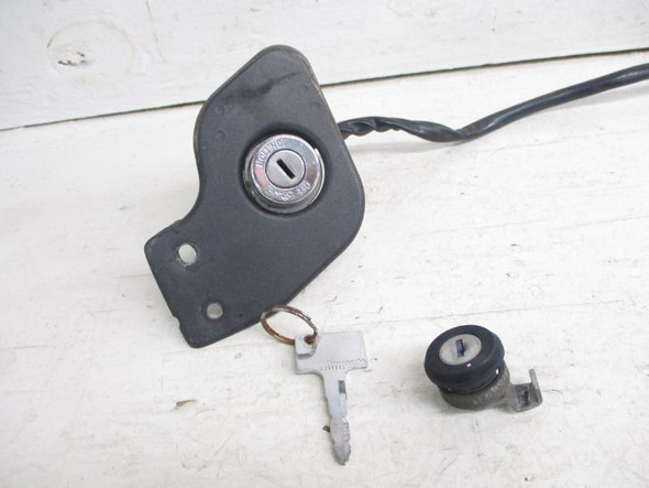 09 Kawasaki EN 500 Vulcan Ignition Switch and Side Cover Lock 27005-1204 1996-2009