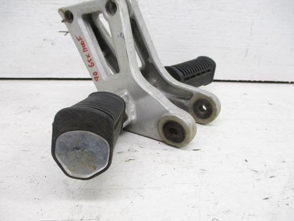 90 Suzuki GSX 1100F Katana Left Right Rear Foot Peg Muffler Mount 1988-1993