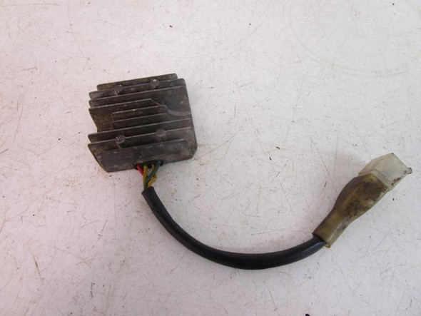 83 Honda ATC 200 E Big Red Voltage Regulator 31600-958-682 1982-1984