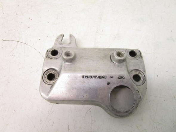 83 Honda ATC 200 E Big Red Upper Handlebar Clamp Dash 53131-958-681 1983