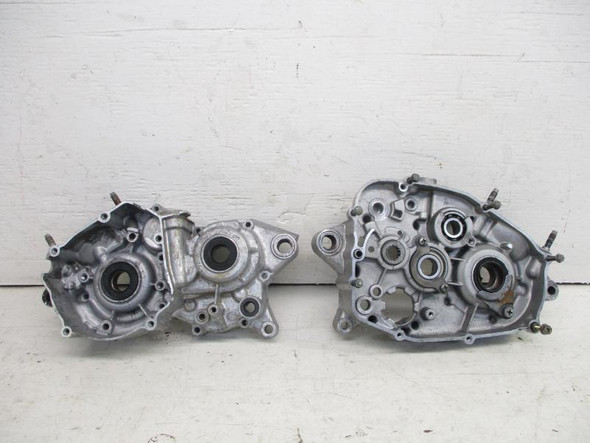 04 Yamaha YFS 200 Blaster Left Right Crankcase Cases 2XJ-15111-01-00 1988-2004