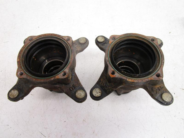 00 Polaris Magnum 325 4x4 Front Wheel Hubs 2202595 2000-2002