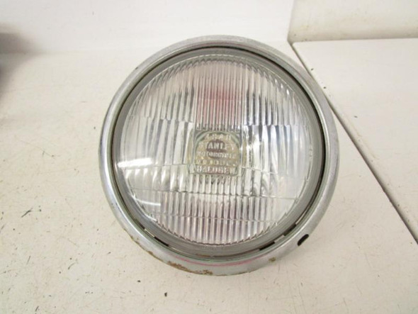 1987 Suzuki VS 700 Intruder OEM Headlight and Rim 35100-38A30-999 1986-1987