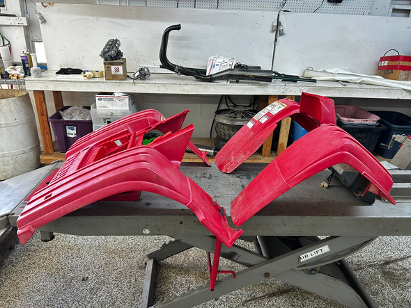 1999-2004 Yamaha Bear Tracker 250 Front Rear Fender Body Red 4XE-F1500-00-00