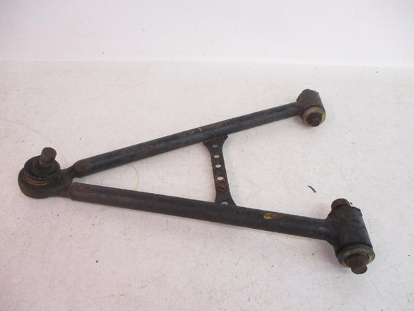 02 Yamaha Grizzly 660 #2 Right Front Lower A Arm Control 5KM-23580-00-00 2002