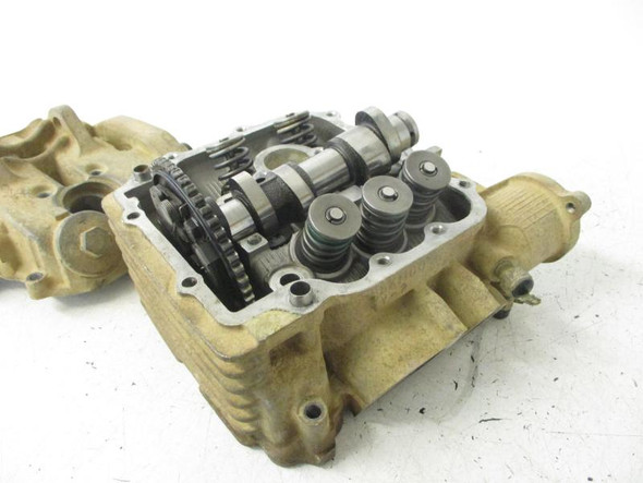 02 Yamaha Grizzly 660 #2 Cylinder Head Cam Valve Cover Valves 2002-2008