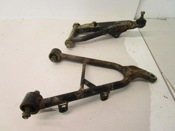 05 Suzuki LTA 700X King Quad Front Right A Arms 52410-31810 2005-2006