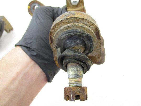 01 Honda TRX 350 FM Rancher Left Steering Knuckle *CORE* 51250-HN5-670 2000-2006