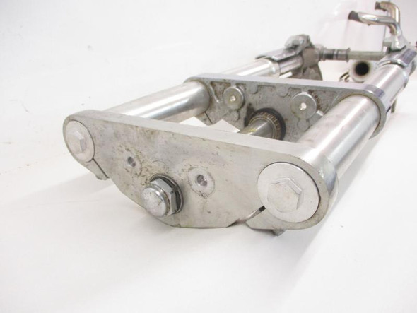 06 Kawasaki Vulcan Mean Streak 1600 Forks Triple Tree Front End 44075-0057 2005-2006
