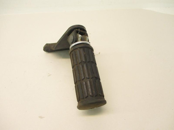 06 Kawasaki Vulcan Mean Streak 1600 Left Front Foot Peg Mount 2002-2007