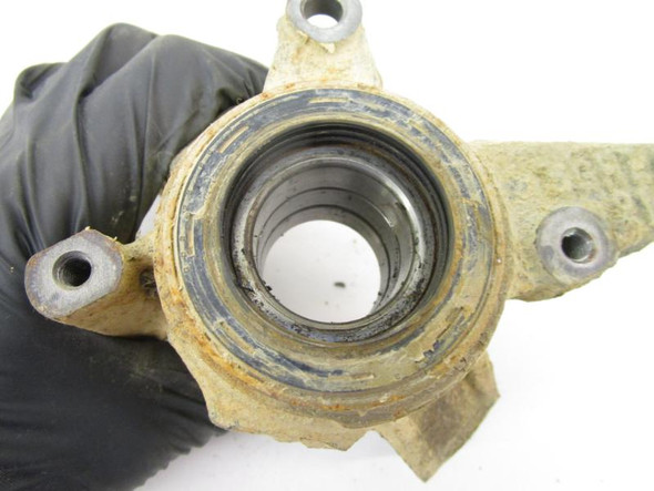 00 Yamaha YFM 400 Kodiak 4x4 Right Steering Knuckle 5GH-23502-01-00 2000-2002