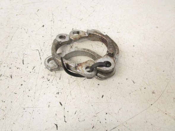 09 Kawasaki EN 500 Vulcan (4) Exhaust Pipe Holder Flange 18069-1064 1990-2009