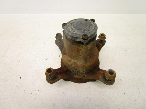 98 Polaris Scrambler 400 Front Wheel Hub #2 1520248 1998-1999