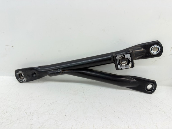 2001 Yamaha V Star XVS 650 Exhaust Muffler Mount 4TR-21460-01-00 1998-2005
