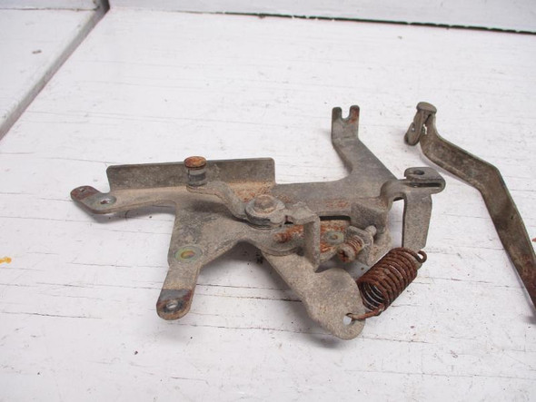 04 Kawasaki Mule 3010 KAF 620E used Governor Arm Linkage 49103-1055 2001-08