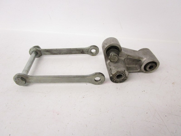 87 88 Yamaha FZR 1000  Suspension Linkage Dog Bone Cushion Lever