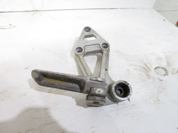 90 Kawasaki Ninja ZX6 C 600 Right Rear Peg Mount 35011-1345