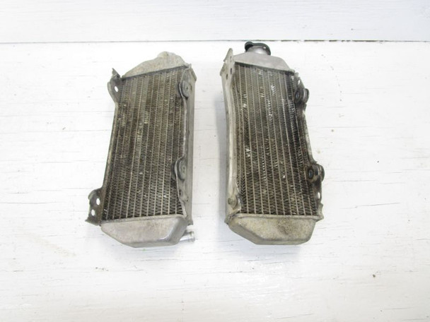 1999-2000 Suzuki RM 250 Radiators Left Right 17720-37E10