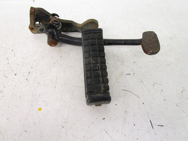 87 Honda TRX 125 Right Peg Brake Pedal 46500-HC3-000 50610-HC3-000 1987-1988