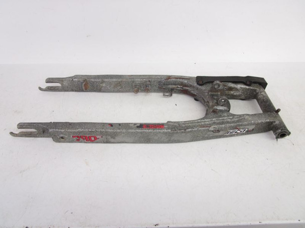 86 Honda XR200 XR 200 Rear Swingarm 52100-KT0-660 1986