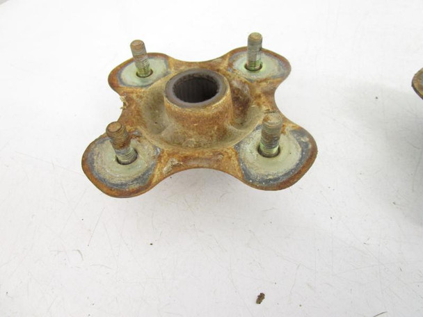 94 Yamaha YFM 350 Big Bear Left Right Rear Wheel Hub 2HR-25383-01-00 1987-1999